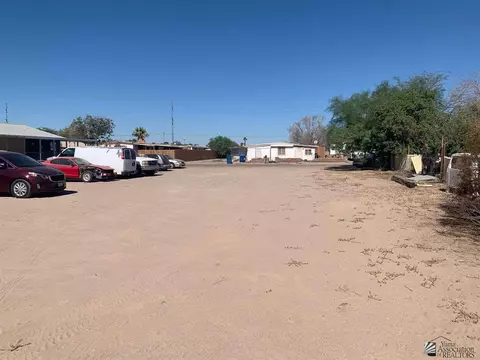 9347 E Saddle Dr, Yuma, AZ 85365