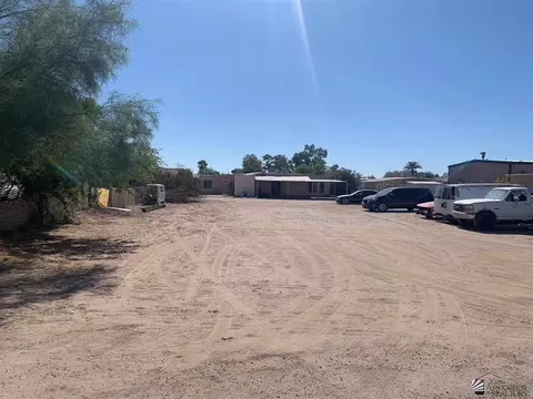 9347 E Saddle Dr, Yuma, AZ 85365 photo 2