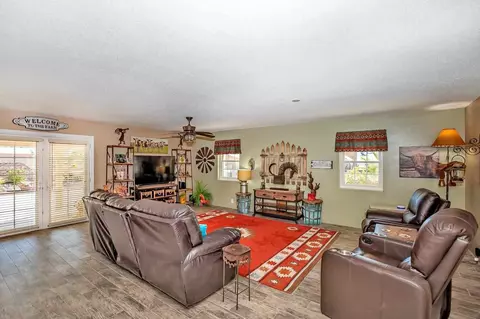 13624 E 45 Ln, Yuma, AZ 85367 photo 2