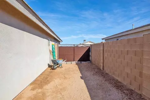 11589 E 33 Pl, Yuma, AZ 85367 photo 34