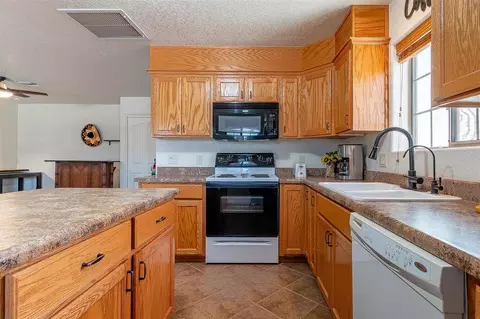 13334 E 53 Dr, Yuma, AZ 85367 photo 4