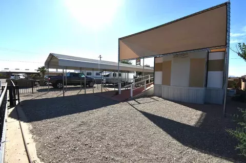 10310 E Robin Ln, Wellton, AZ 85356
