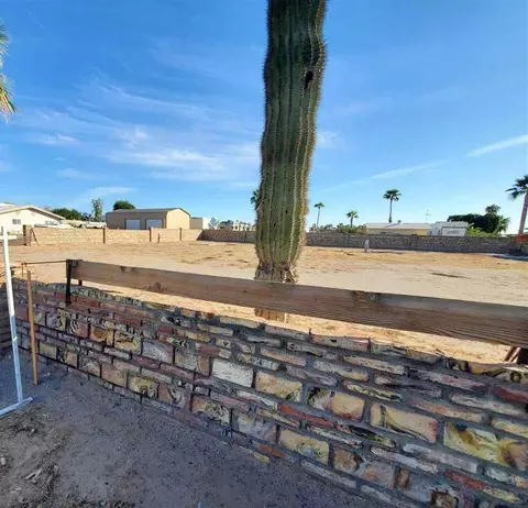 E 35 Pl, Yuma, AZ 85367 photo 3