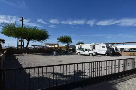 10318 Robin Ln, Wellton, AZ 85356