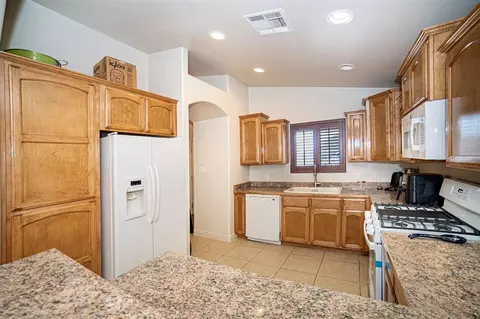 8074 E 34 St, Yuma, AZ 85365 photo 6