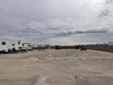 30303 Quail Trl, Wellton, AZ 85356