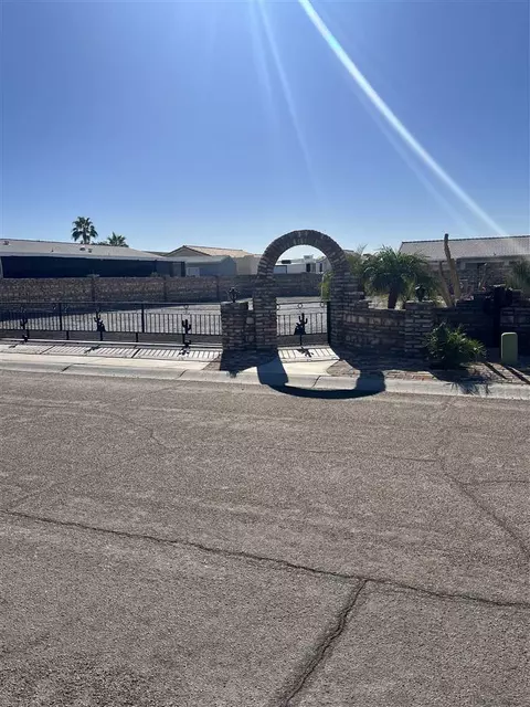 13281 E 55 Dr, Yuma, AZ 85367 photo 4