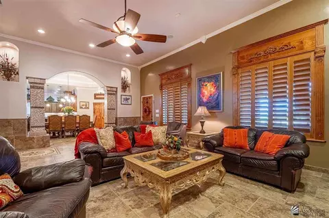 Living - 6670 E Mountain View Pl, Yuma, AZ 85365 photo 3 of 4