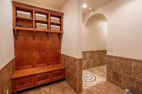 Bath - 6670 E Mountain View Pl, Yuma, AZ 85365 photo 6 of 6
