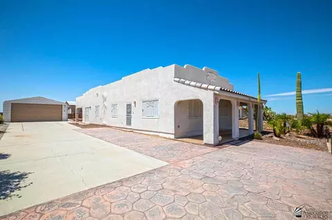 Exterior - 13123 E 53 Dr, Yuma, AZ 85367 photo 5 of 7