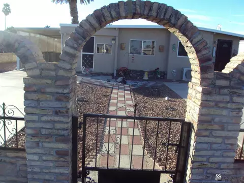 12437 E 38 St, Yuma, AZ 85367 photo 2