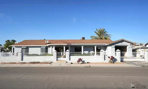 706 N 5 Ave, San Luis, AZ 85349