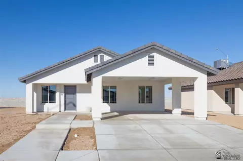 4727 E Los Olivos Dr, San Luis, AZ 85349
