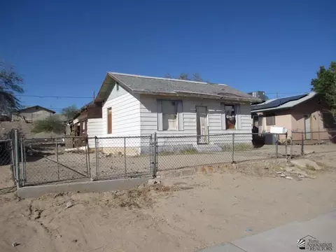 880 S 1 Ave, Yuma, AZ 85364