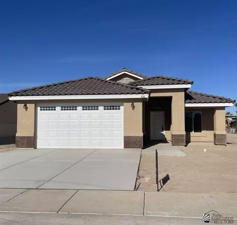 436 E Aquila St, San Luis, AZ 85349