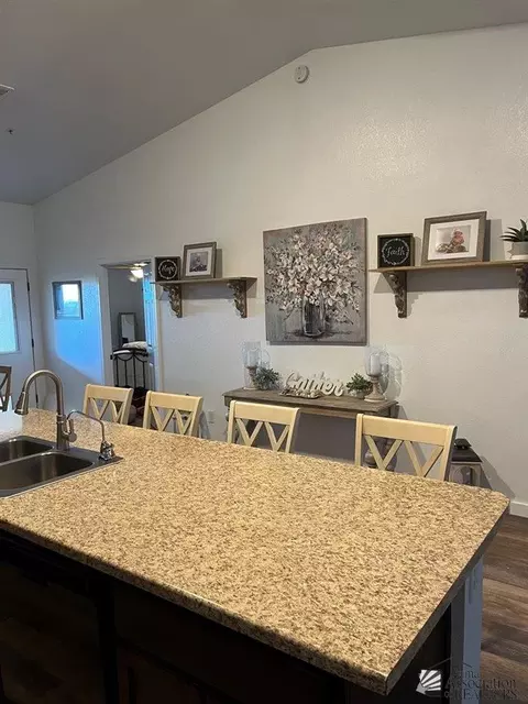 3076 S Robert Way, Yuma, AZ 85365 photo 8