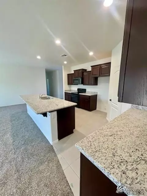 7649 E 43 Pl, Yuma, AZ 85365 photo 5