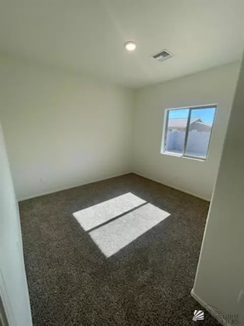 7649 E 43 Pl, Yuma, AZ 85365 photo 16