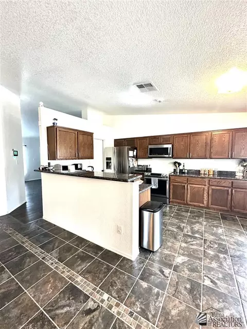 7565 E 40 Pl, Yuma, AZ 85365 photo 6
