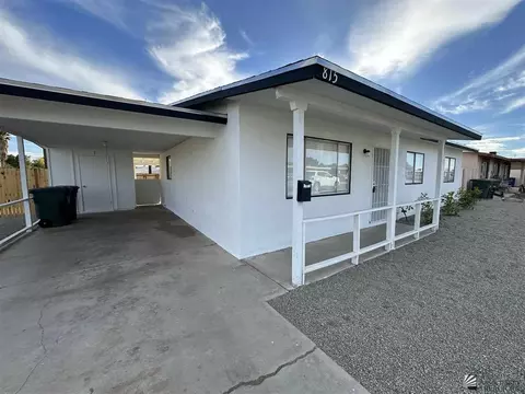 815 E 25 St, Yuma, AZ 85365 photo 3