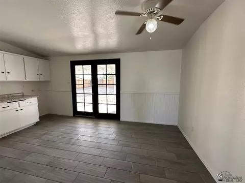 815 E 25 St, Yuma, AZ 85365 photo 8