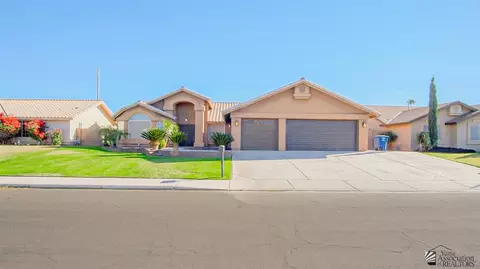 1273 S 33 Dr, Yuma, AZ 85364