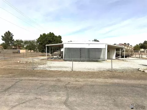 9312 E Ranch Dr, Yuma, AZ 85365 photo 3