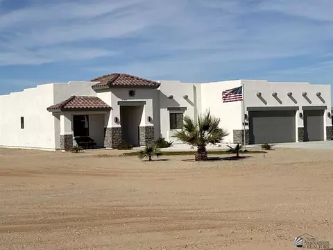 13826 S Patton Dr, Yuma, AZ 85365