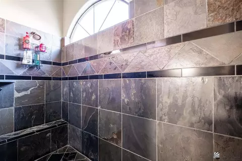 Bath - 14848 E 46 Loop, Yuma, AZ 85367 photo 3 of 5