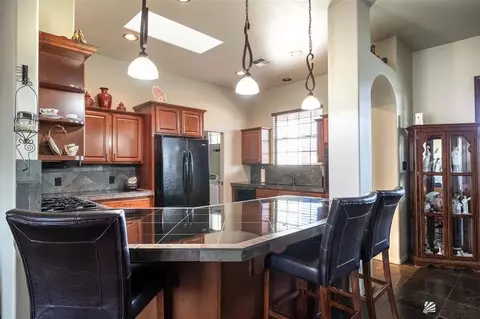 Kitchen - 14848 E 46 Loop, Yuma, AZ 85367 photo 1 of 3