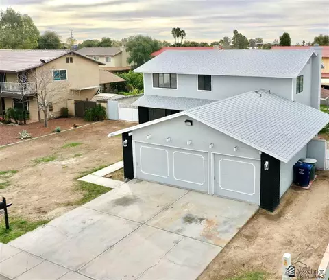 Exterior - 2255 E 26 Way, Yuma, AZ 85365 photo 3 of 11