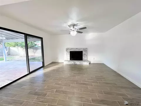 Living - 2255 E 26 Way, Yuma, AZ 85365 photo 1 of 3