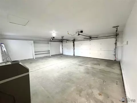 Exterior - 2255 E 26 Way, Yuma, AZ 85365 photo 5 of 11
