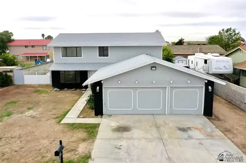Exterior - 2255 E 26 Way, Yuma, AZ 85365 photo 2 of 11