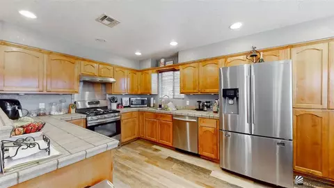 Kitchen - 10175 E 37 Pl, Yuma, AZ 85364 photo 1 of 3