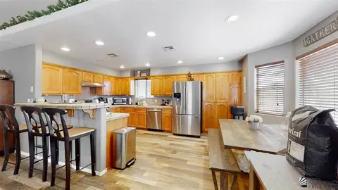 Kitchen - 10175 E 37 Pl, Yuma, AZ 85364 photo 3 of 3