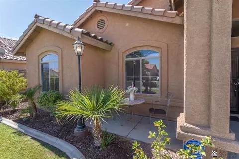 Exterior - 10175 E 37 Pl, Yuma, AZ 85364 photo 7 of 9