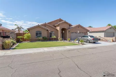 Exterior - 10175 E 37 Pl, Yuma, AZ 85364 photo 4 of 9