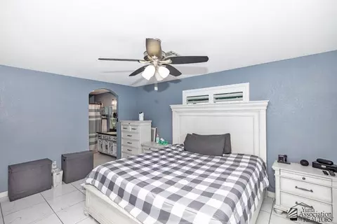 Bedroom - 7920 E 42 Pl, Yuma, AZ 85365 photo 8 of 8
