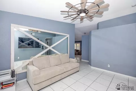 Living - 7920 E 42 Pl, Yuma, AZ 85365 photo 2 of 4