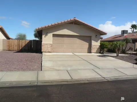 12637 S Driftwood Dr, Yuma, AZ 85367