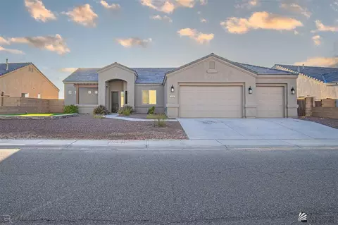 3690 S Eagle Dr, Yuma, AZ 85365