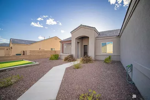 Exterior - 3690 S Eagle Dr, Yuma, AZ 85365 photo 11 of 12