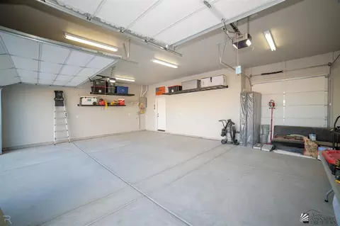 Exterior - 3690 S Eagle Dr, Yuma, AZ 85365 photo 3 of 12
