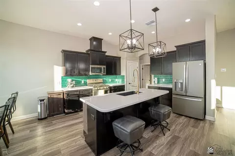 Kitchen - 3690 S Eagle Dr, Yuma, AZ 85365 photo 1 of 3