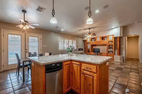 Kitchen - 11677 E 26 St, Yuma, AZ 85367 photo 1 of 2