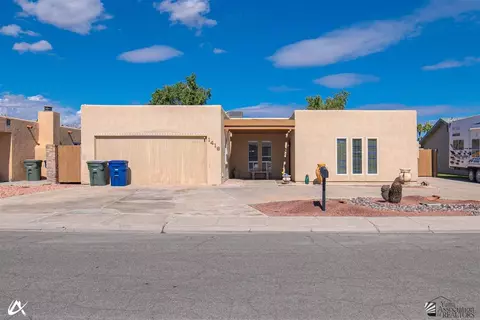 Exterior - 1416 E Sunset Ct, Yuma, AZ 85365 photo 6 of 6