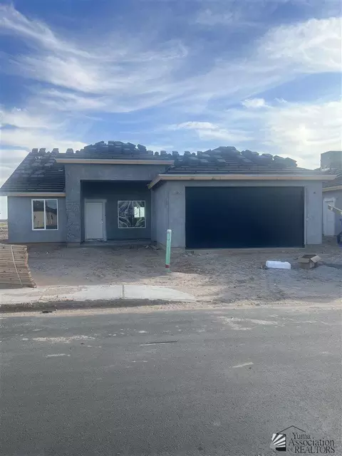 4733 E San Francisco St, San Luis, AZ 85349
