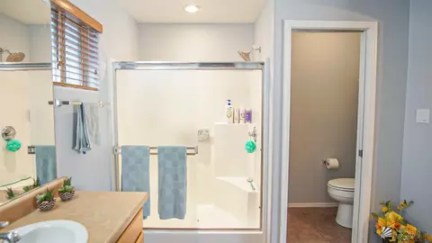 Bath - 13745 E 45 Dr, Yuma, AZ 85367 photo 6 of 6