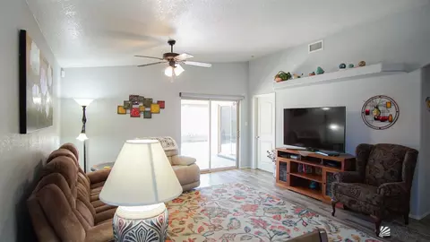Living - 13745 E 45 Dr, Yuma, AZ 85367 photo 2 of 3